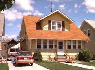 1700 70th St, Kenosha, WI 53143