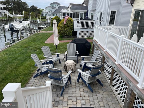 4th image of 10 Stacy Ct
