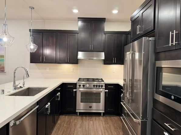 1340 Civic Center Dr #7