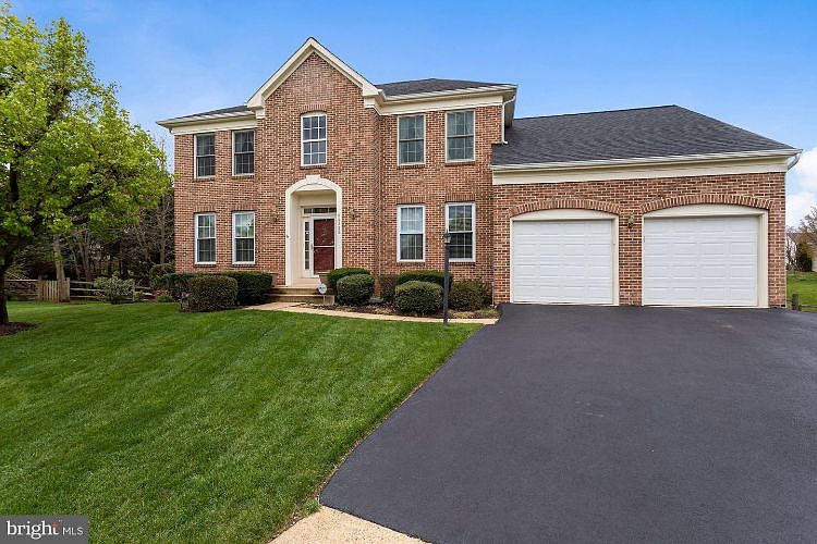 1st image of 43335 Earls Ct