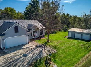 1826 Y Ave, Homestead, IA 52236