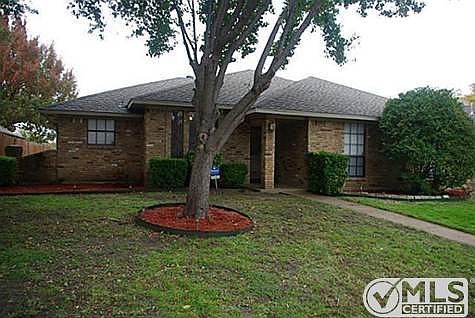 1st image of 438 Brookfield Dr