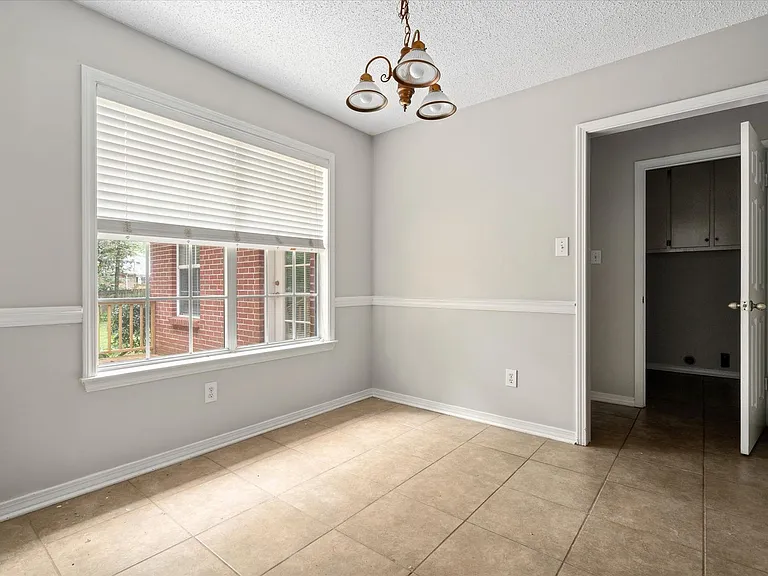 10020 Silverthorne Ct — Photo 10