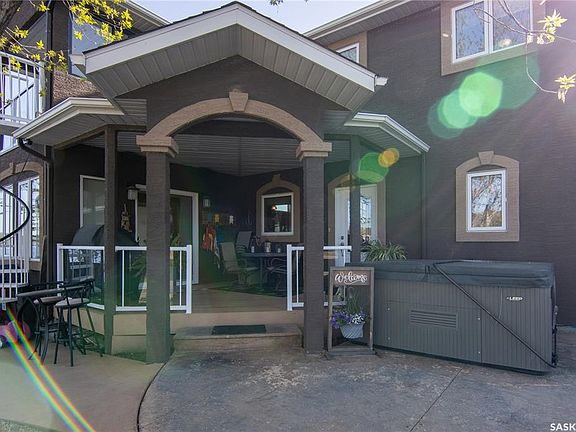 4th image of 638 Lake Address
