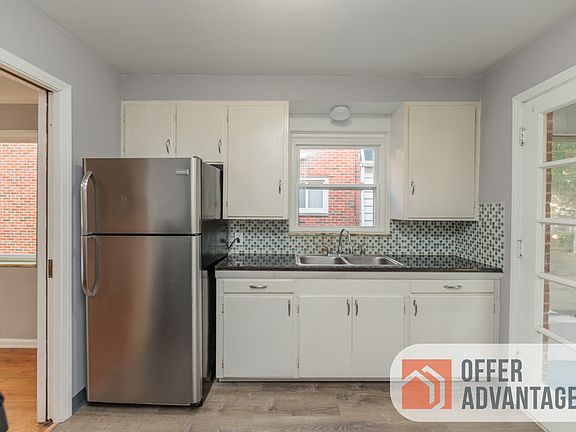4th image of 20361 Lakeshore Blvd #20361