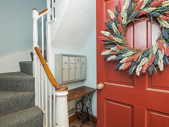 3rd image of 42 Essex St Unit 1