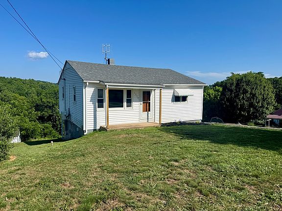 4th image of 1579 Tower Rd