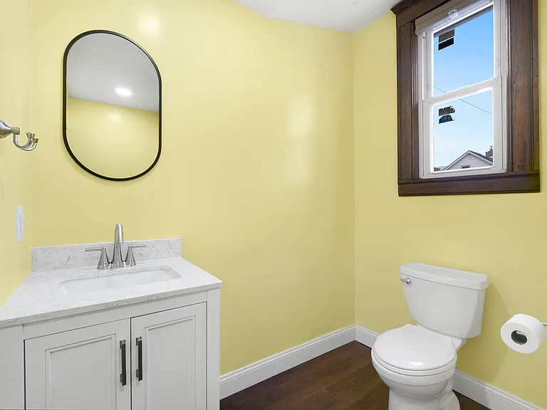 1216 Jackson St — Photo 15