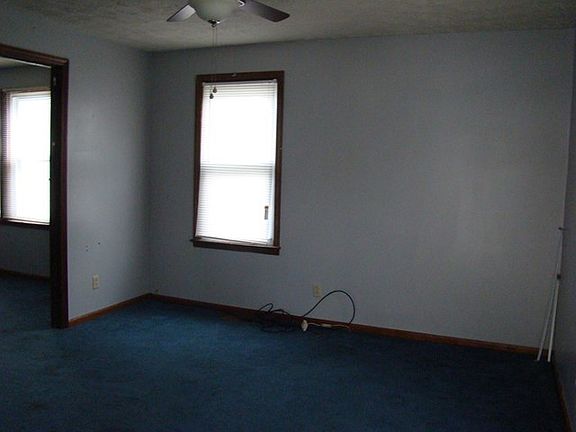 2nd image of 216 Main St