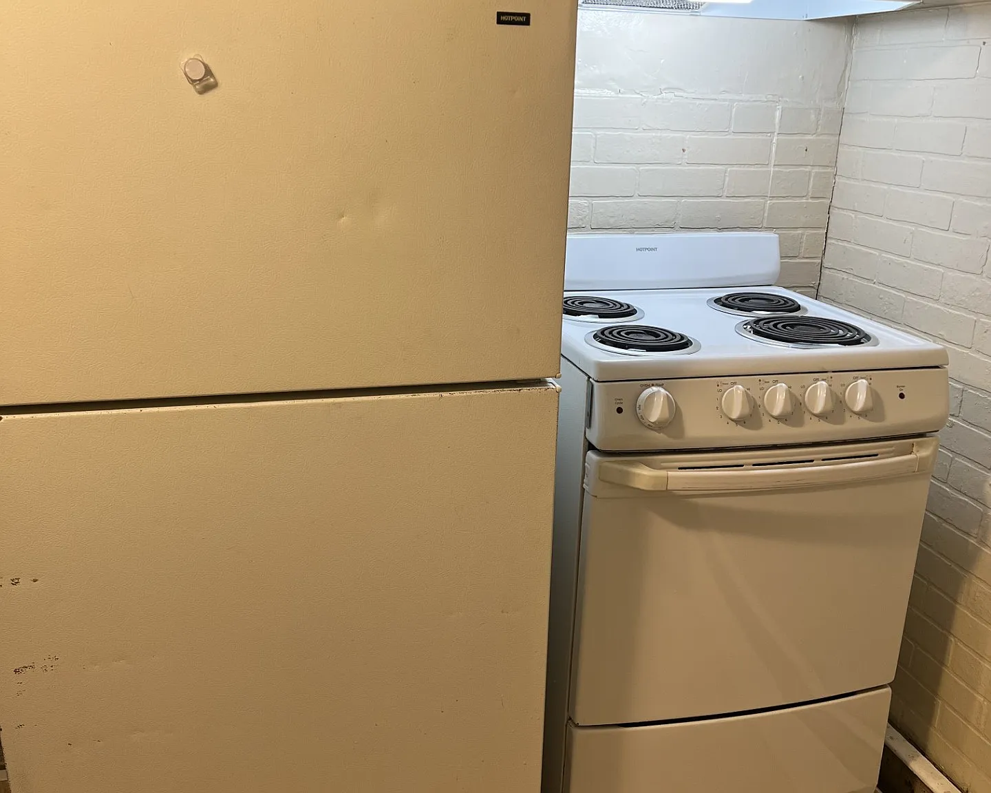 1 bed, 400 sqft, $1,000 — Photo 2