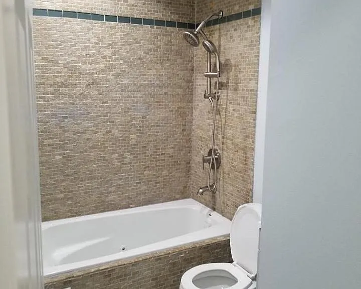 3216 W Fullerton Ave #G — Photo 3