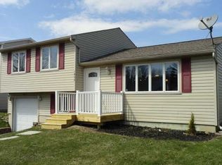 1957 Northtowne Dr, Toledo, OH 43611
