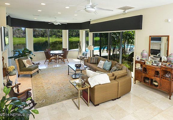 2nd image of 313 Plantation Cir