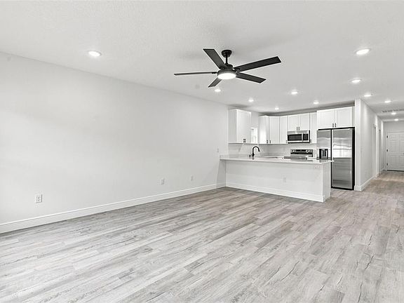 5th image of 1105 S ADELLE AVENUE