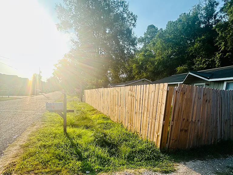 220 Long Beach Dr — Photo 35