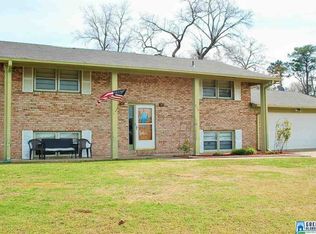 813 Mountain Dr, Fultondale, AL 35068