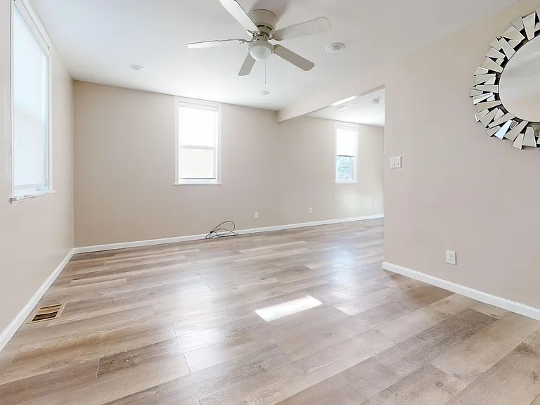 8008 Algon Ave — Photo 6