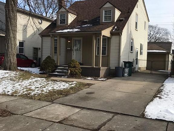 2nd image of 1106 Grove Ave