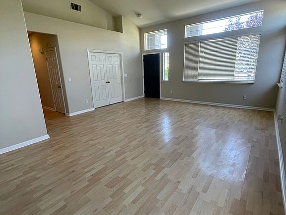 entrance and living room