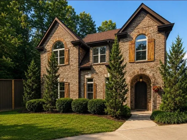 9315 Meadowbrook Dr, Gainesville, GA 30506