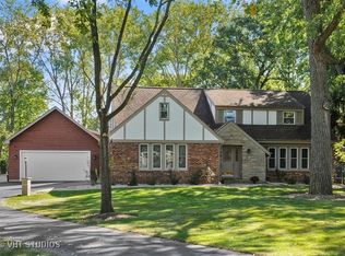 1683 Saunders Rd, Riverwoods, IL 60015