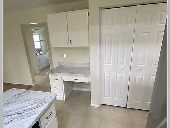 5th image of 2995 Atwood Dr