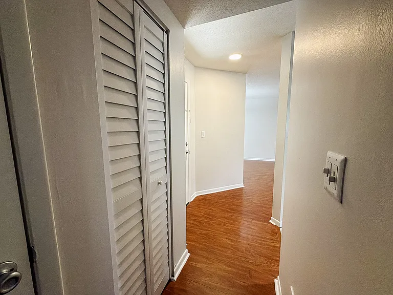 208 S Habana Ave #208B — Photo 11