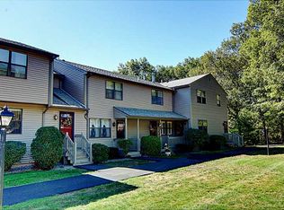 608 Pinewood Dr, Smithfield, RI 02917