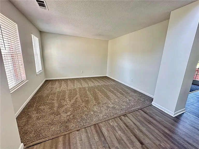 3635 Spring Mesa Dr — Photo 15
