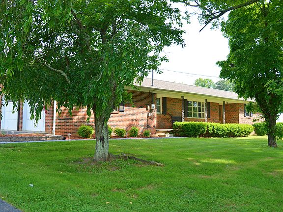 3rd image of 155 Hale Dr