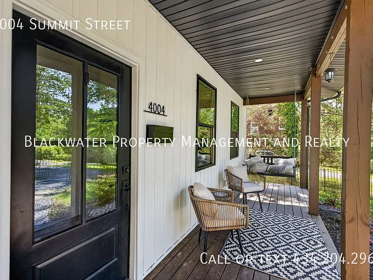 4004 Summit St — Photo 2