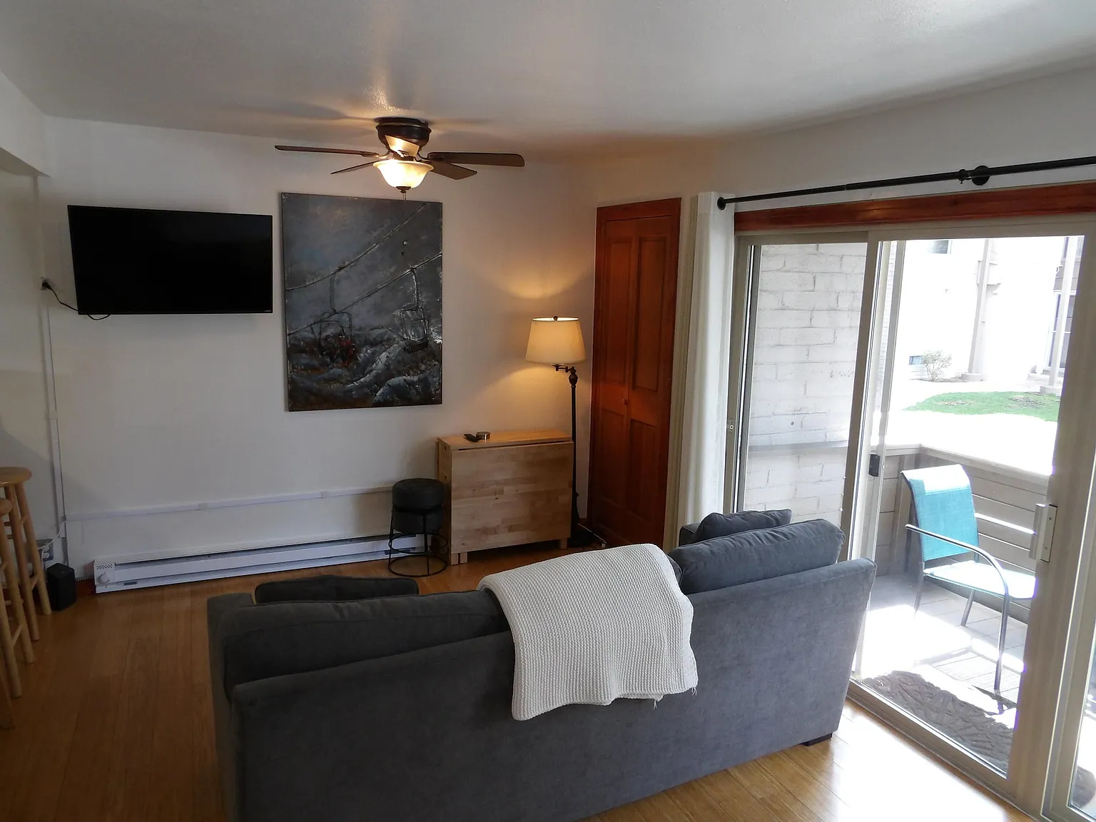 260 2nd Avenue South - 15 — Photo 4