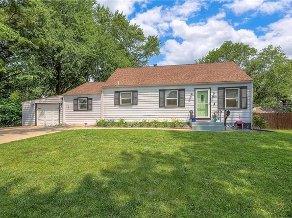 7600 W 64th St, Overland Park, KS 66202