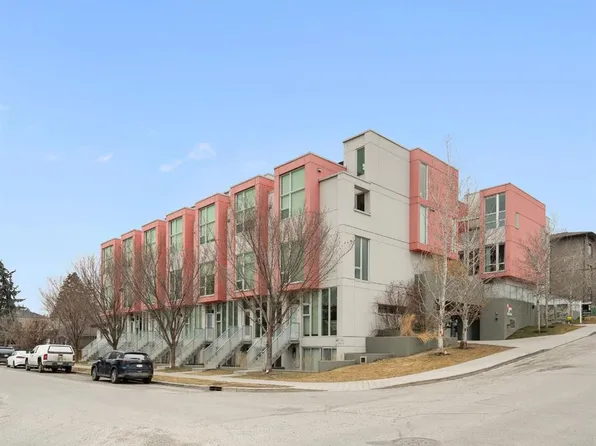 1808 S 27th Ave SW #102, Calgary, AB T2T 1H1