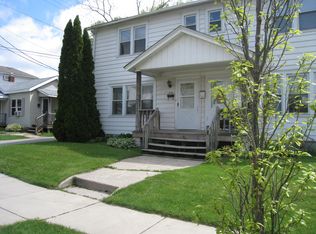 202-204 Napoleon St, Valparaiso, IN 46383