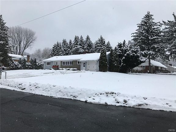 2nd image of 14 Henry Beach Dr