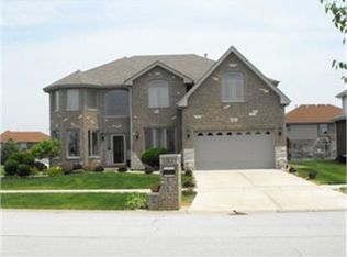 901 Donnington Dr, Matteson, IL 60443