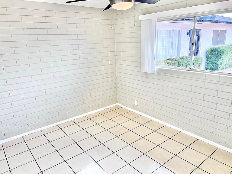 7013 N 76th Ave #1 — Photo 25