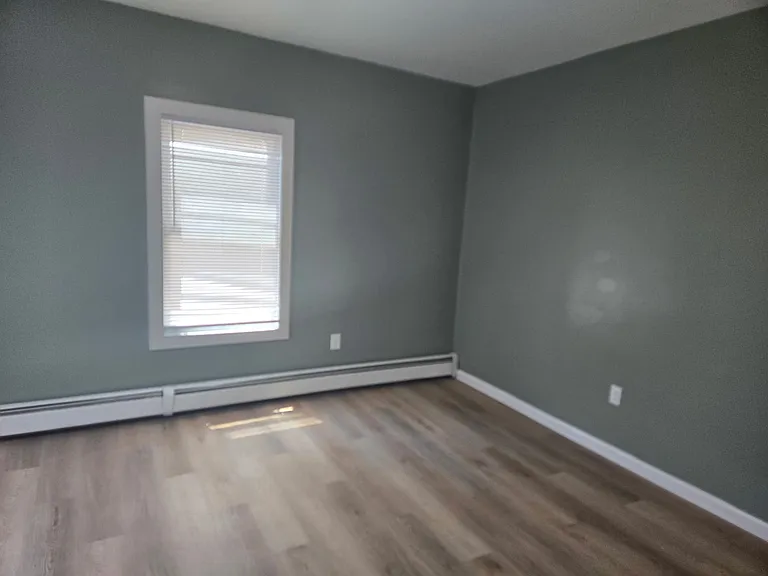 164 Grove St #1S — Photo 5