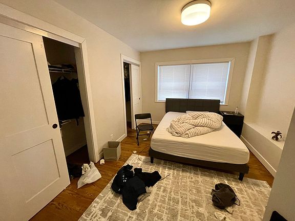 4th image of 2600 E Kenwood Blvd #105