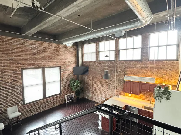 1535 Walnut St APT 201, Kansas City, MO 64108