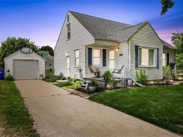 235 N Monroe St, Lisbon, IA 52253