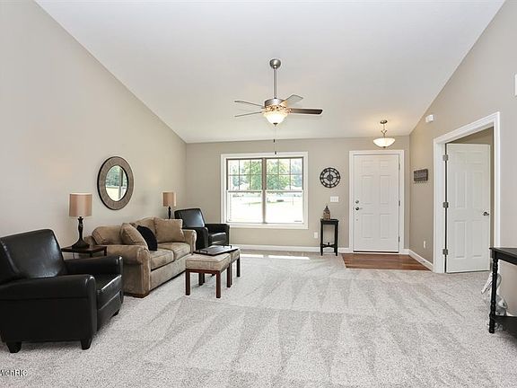 2nd image of 390 Carefree Ct