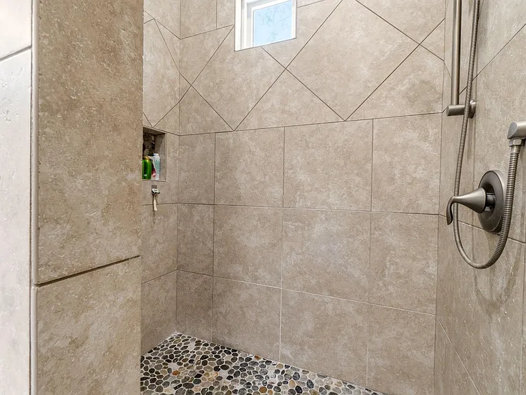 2149 Pine Acres Dr — Photo 30