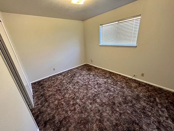 5th image of 1332 Cordova Ct #B