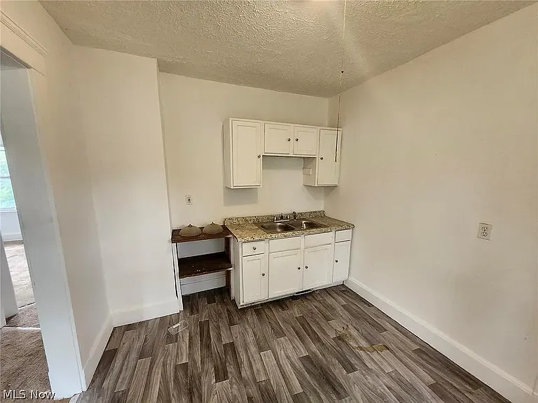 10717 Kimberly Ave #2 — Photo 7