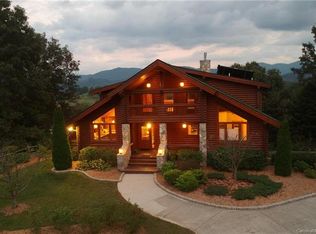 307 Sheep Pasture Rd, Waynesville, NC 28785