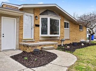 413 Wilson Dr, Midland, MI