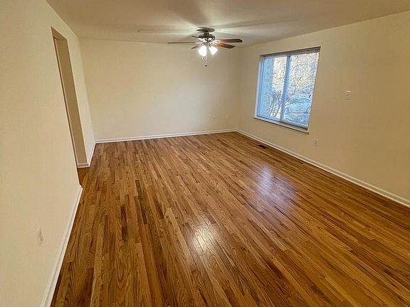 2nd image of 14420 Pebble Hill Ln