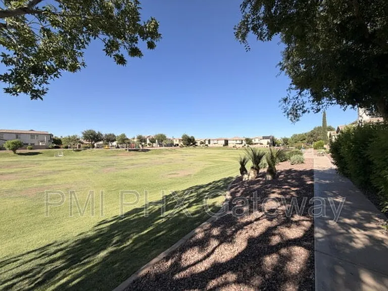 453 N Citrus Ln — Photo 20